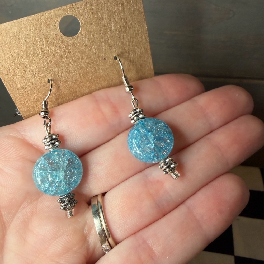 “Making Waves” Earring Set - image 5